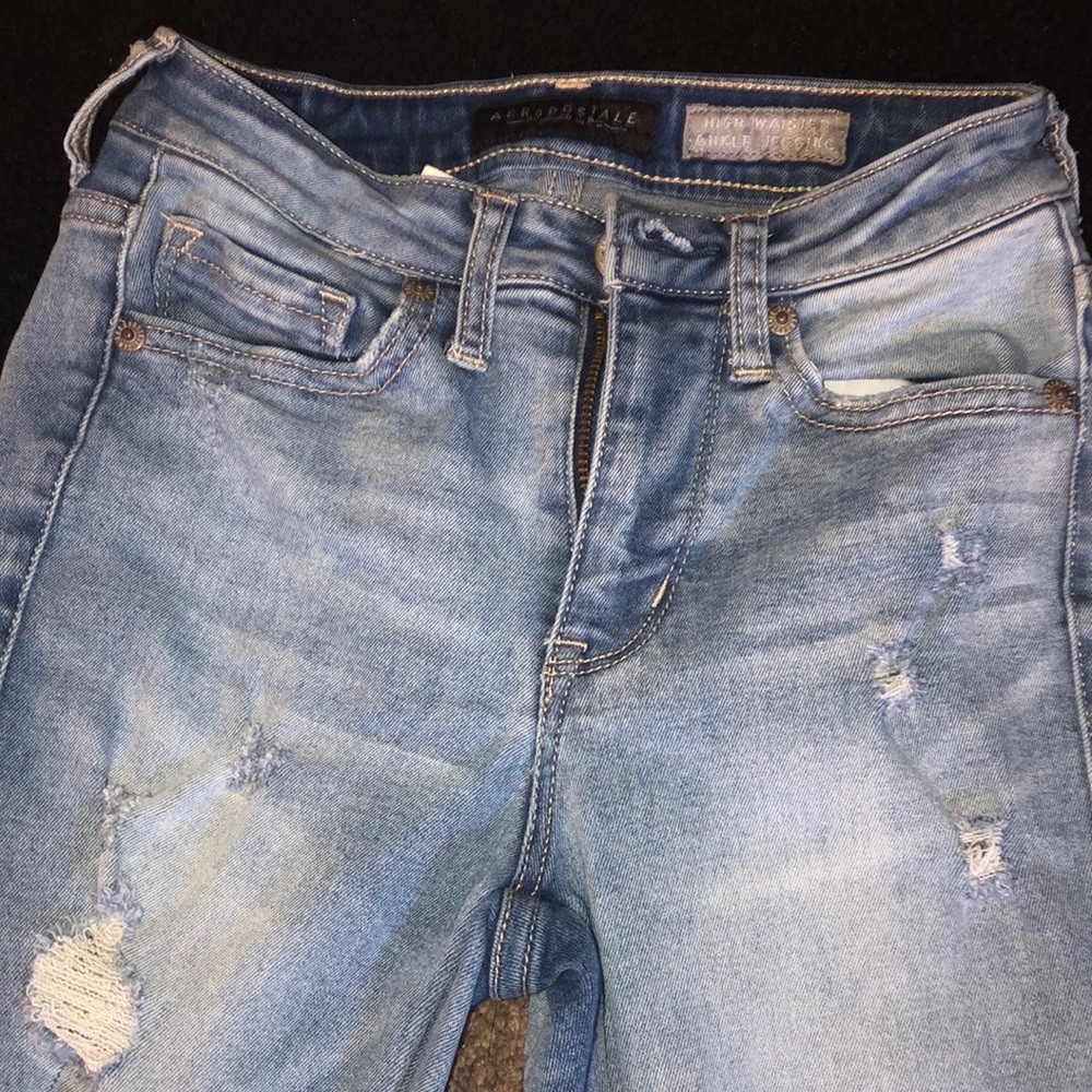 Ripped Aeropostale Light Blue jeans